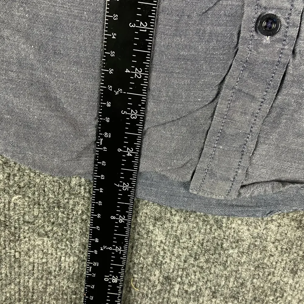 Patagonia Men's Gray Chambray Button-Down Shirt XS Casual Short Sleeve Slim Fit - Picture 4 of 8